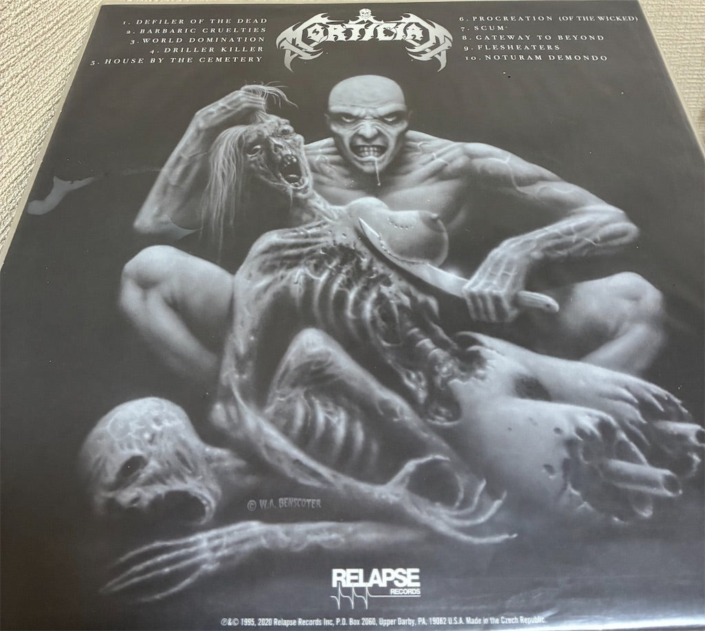 Mortician【House by the Cemetery】新品レコード